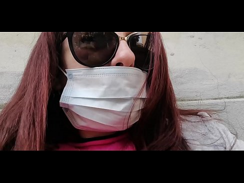 ❤️ Nicoletta报复她的邻居,在他的车库里撒尿(特别Covid19意大利检疫局) ❌ Porno vk