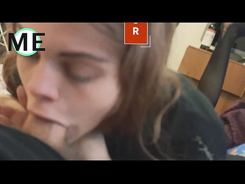 ❤️ 喉咙的鸡巴,撕裂的连裤袜和撕裂的高跟鞋很好地满足了 ❌ Porno vk